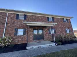 featured image of 253 University Dr #4