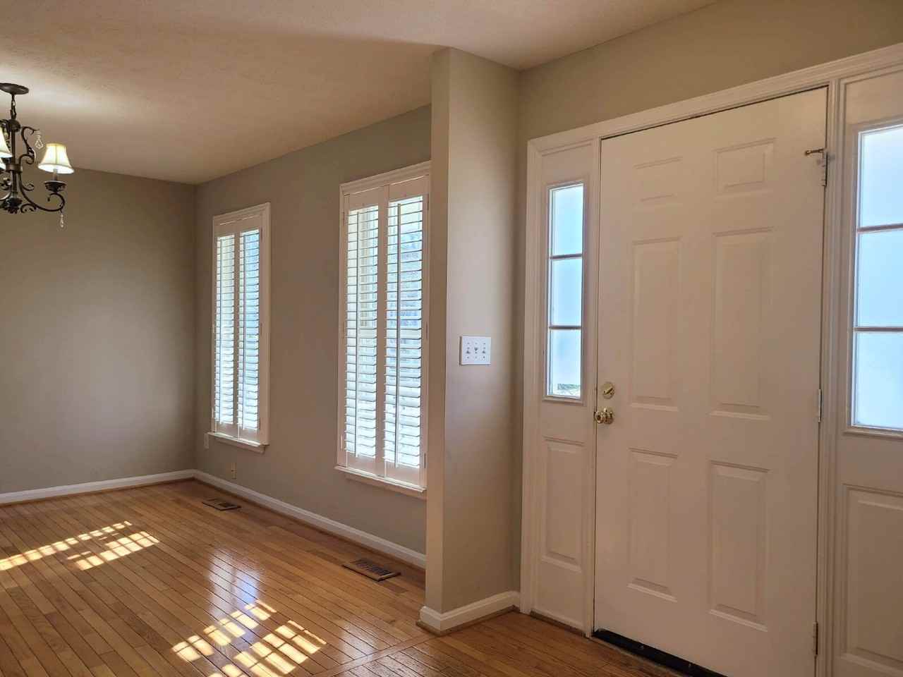 10 Lockwood Dr - Photo 4 of 40