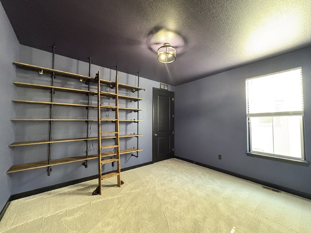 5258 Inland Ave - Photo 6 of 35