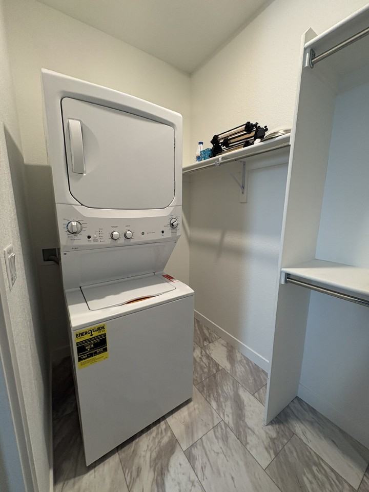 5258 Inland Ave - Photo 7 of 35