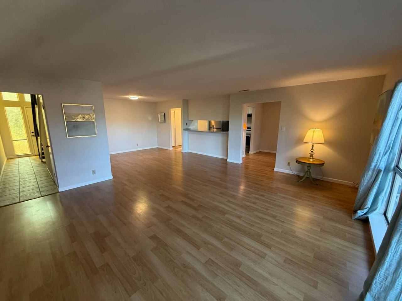 532 Ridgeview Ct - Photo 4 of 24