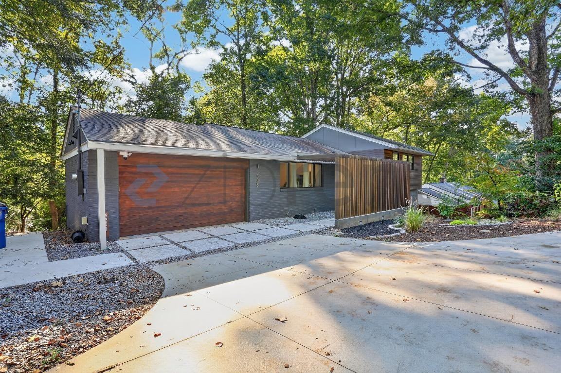 4351 Peachtree Dunwoody Rd Ne - Photo 2 of 38