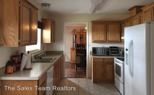 13801 N Loyola Ave - Photo 3 of 18