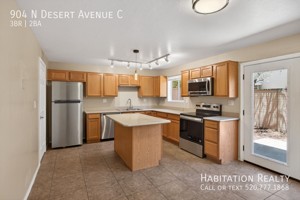 featured image of 904 N Desert Ave