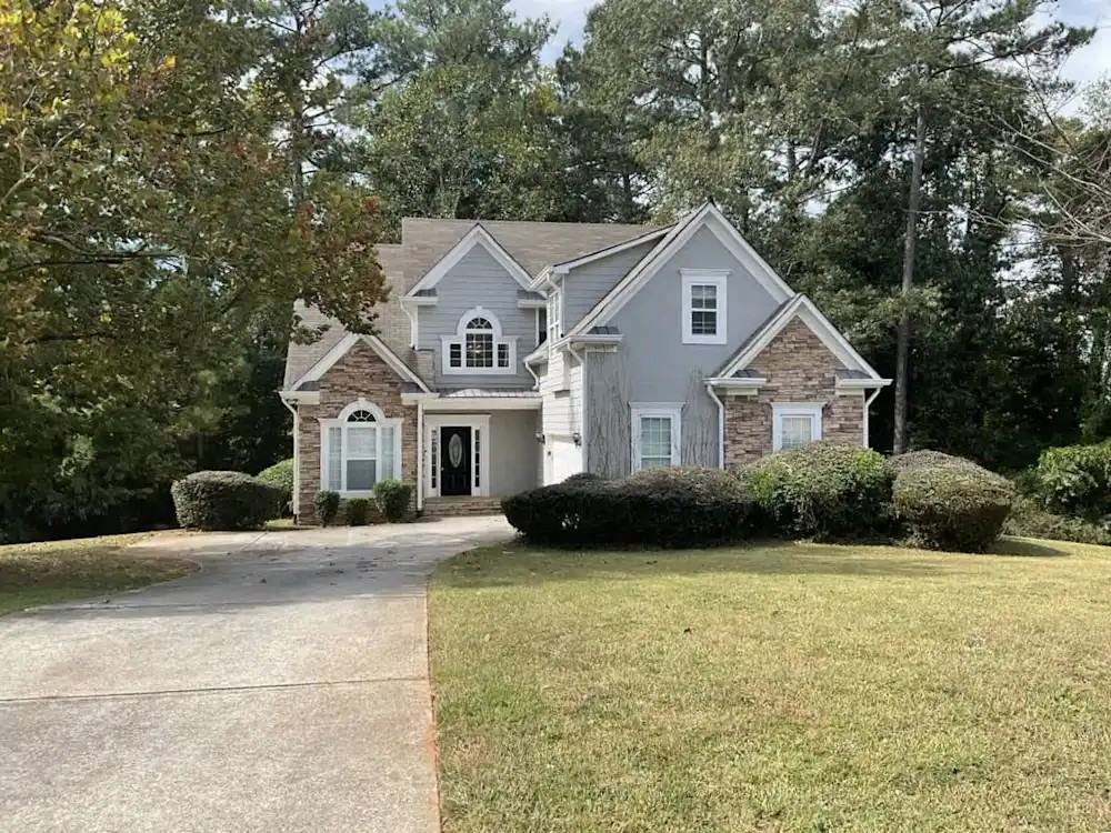 1241 Oriole Drive Southwest - Photo 4 of 14
