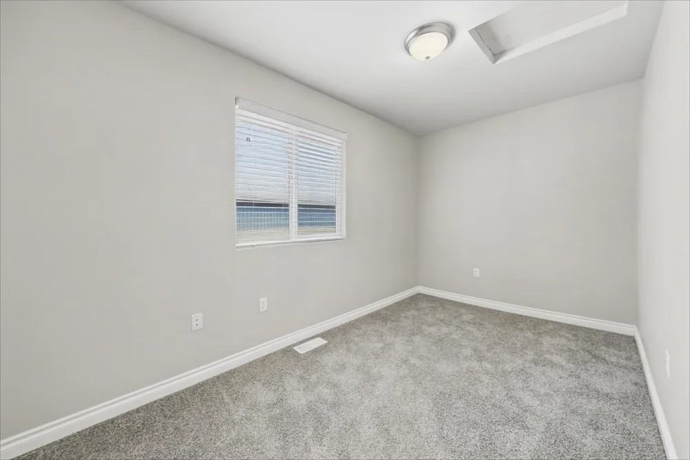 1241 Oriole Drive Southwest - Photo 6 of 14