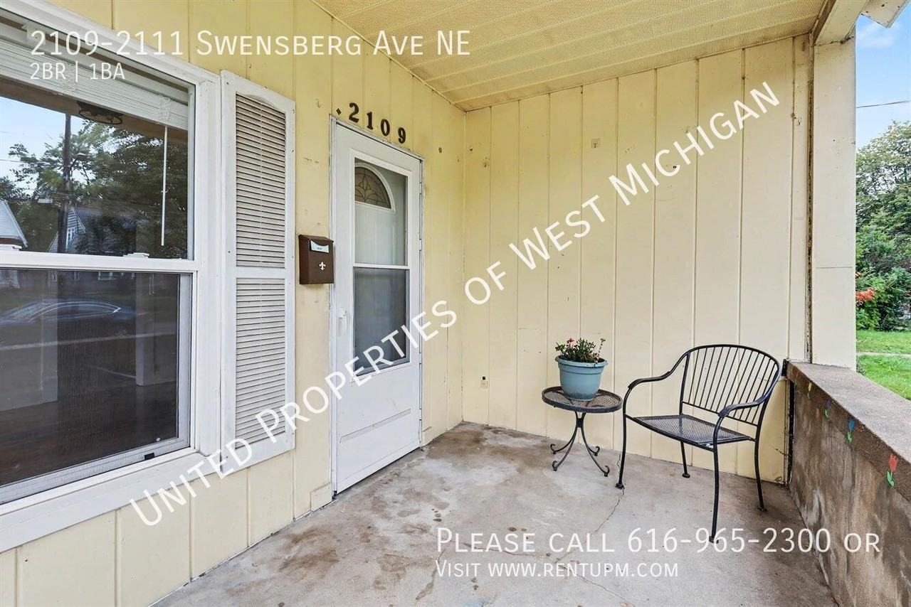 2109 Swensberg Ave Ne - Photo 2 of 17