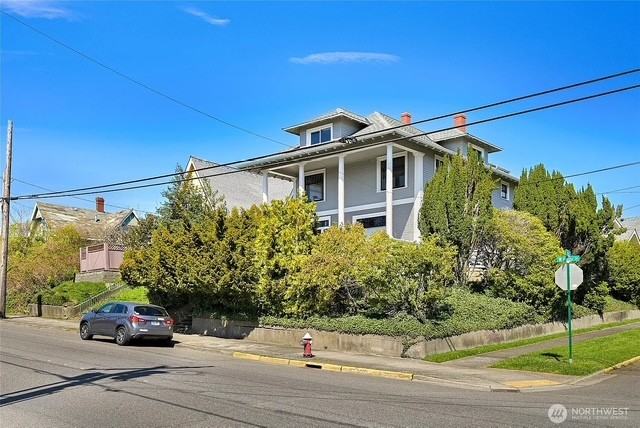 1200 W Holly St #NA - Photo 3 of 14