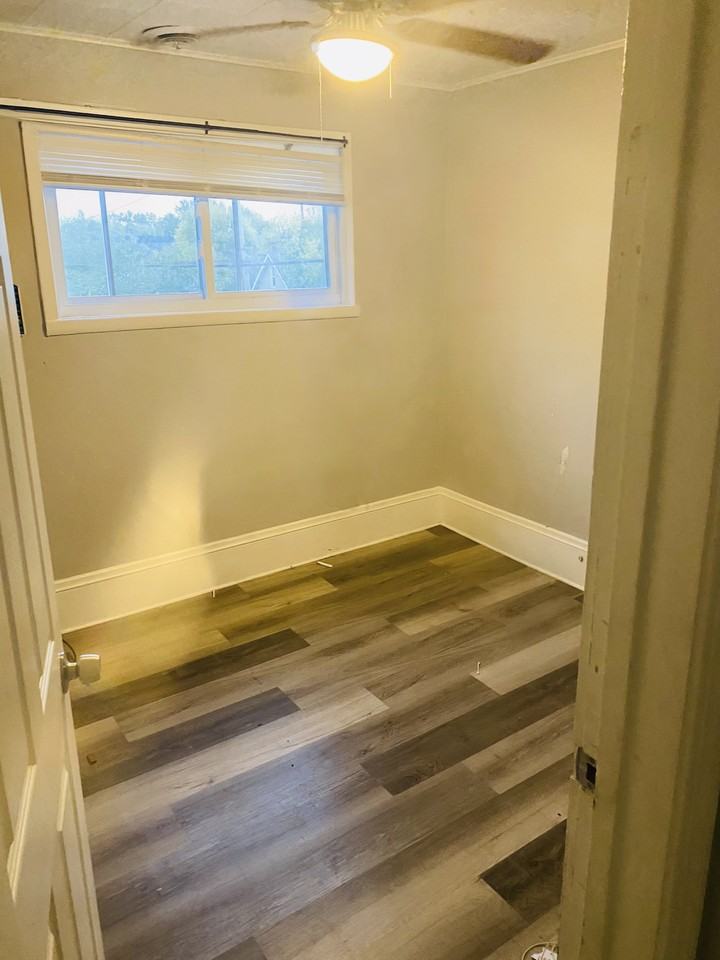 5711 Clark Ave #4 - Photo 7 of 11