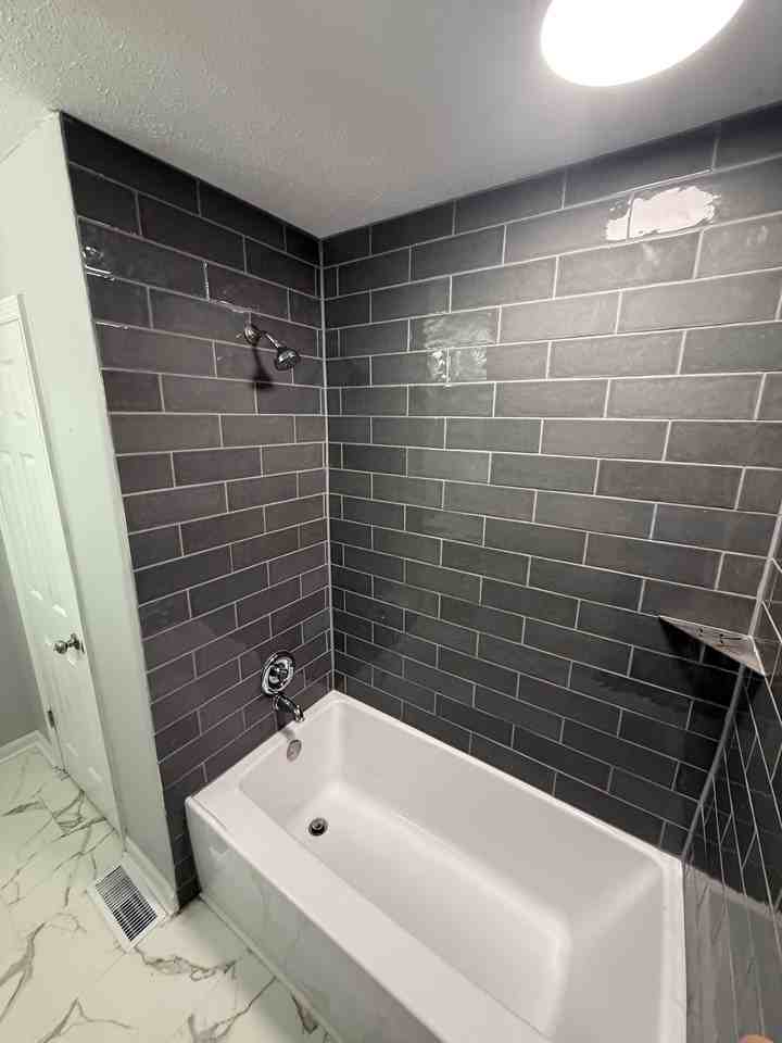 1461 Rolling Hill Rd #NA - Photo 4 of 11