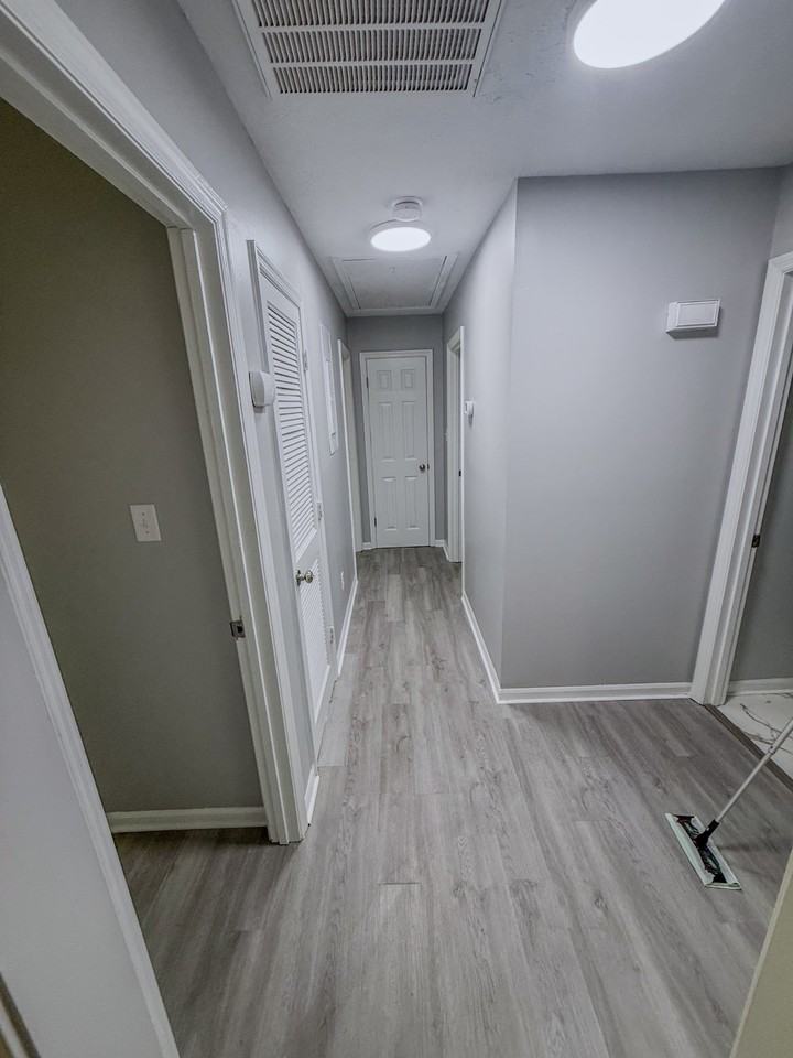 1461 Rolling Hill Rd #NA - Photo 6 of 11