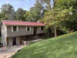 featured image of 123 Oak Rd #NA