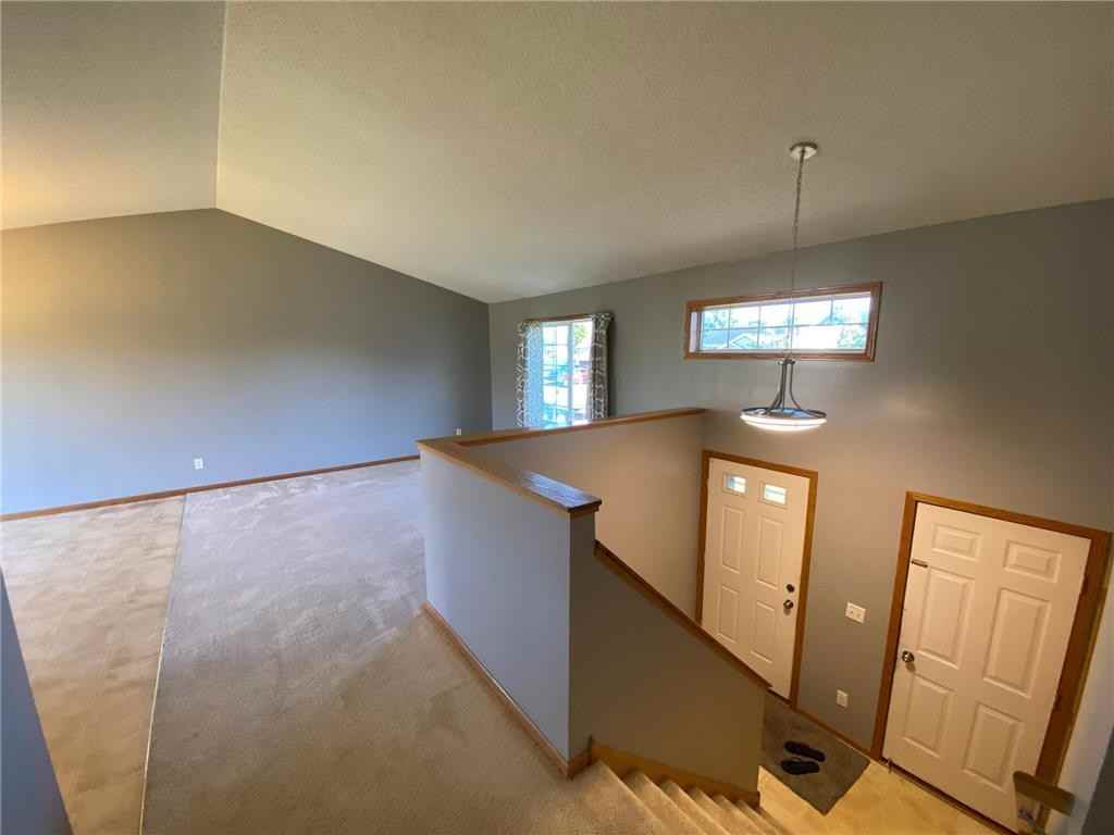 609 Dogwood St Ne #NA - Photo 4 of 15