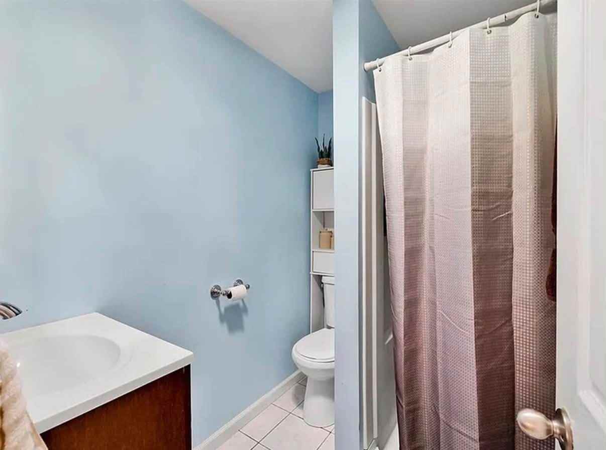 92 Glen St #3 - Photo 6 of 7