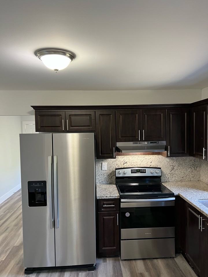 578 Ne 70th St #578 - Photo 7 of 20