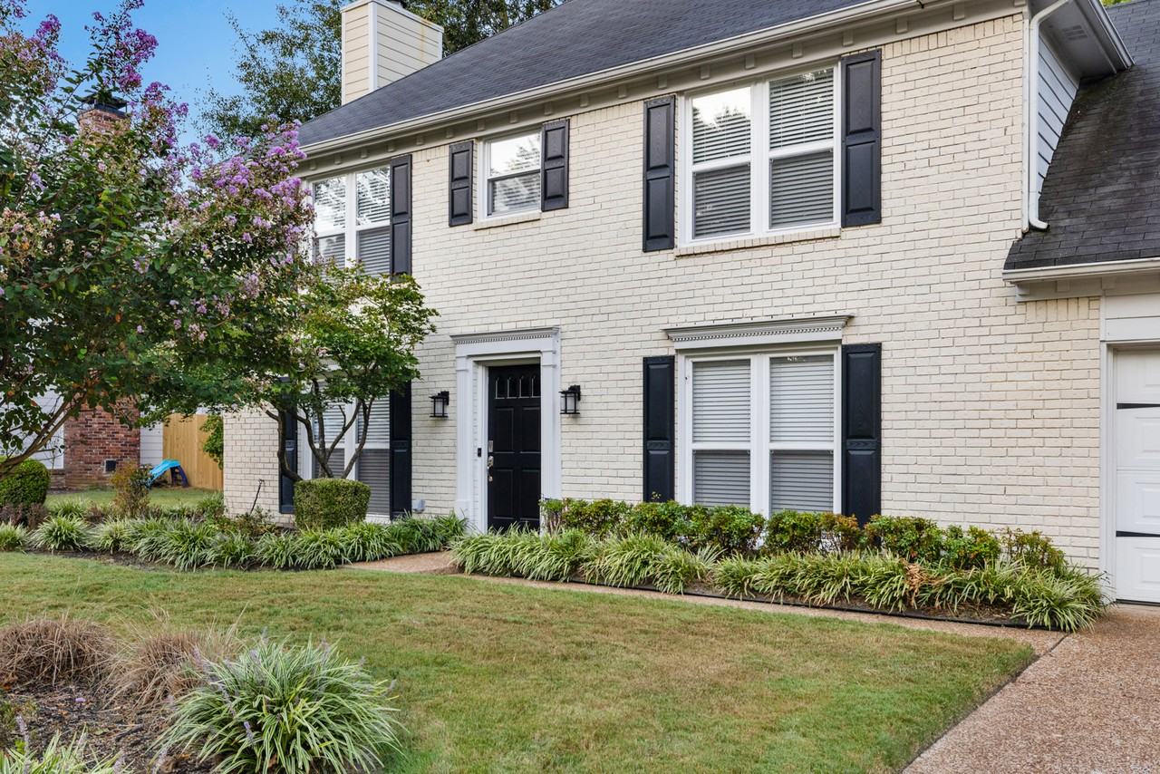 655 Lancelot Ln #NA - Photo 3 of 30