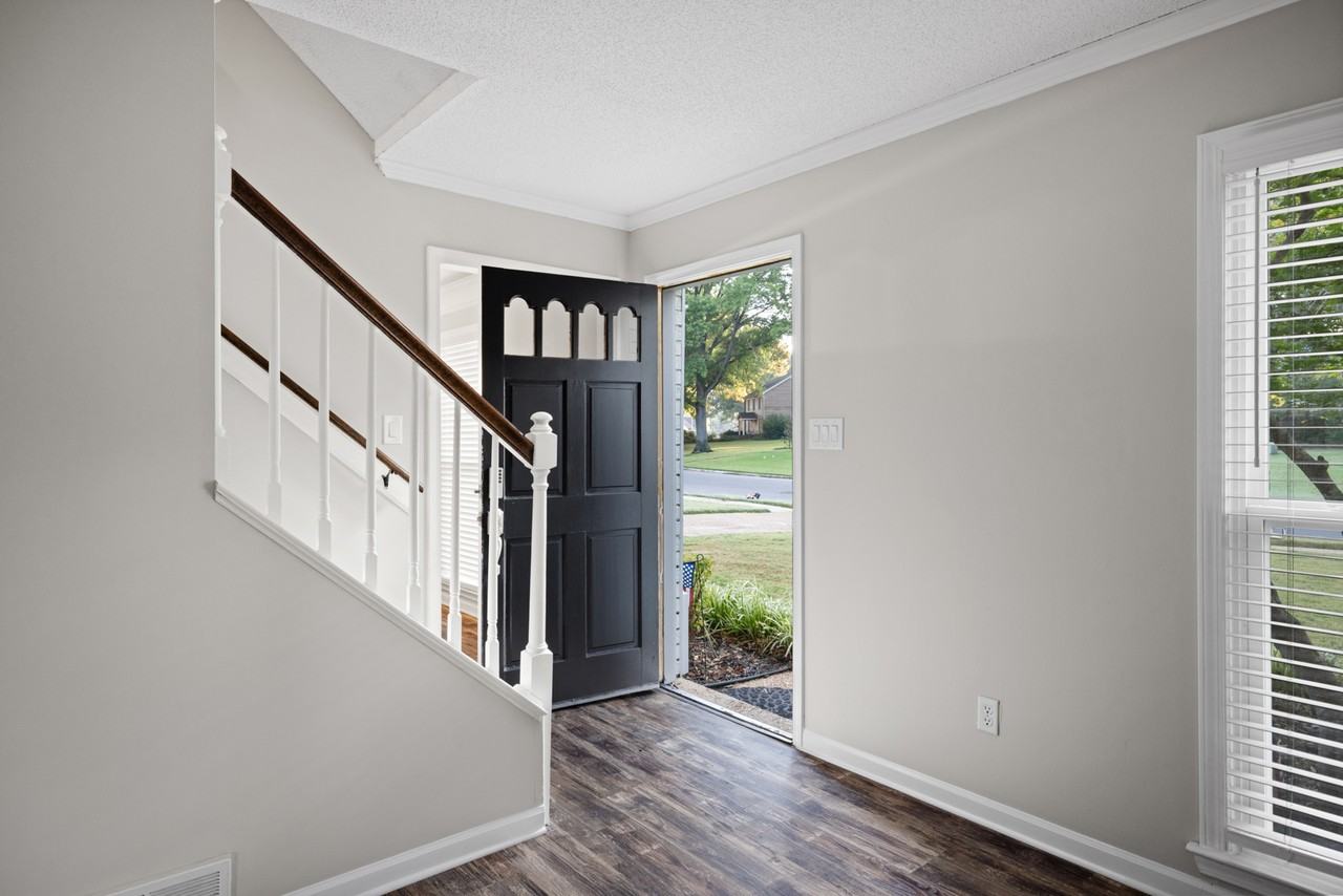 655 Lancelot Ln #NA - Photo 4 of 30