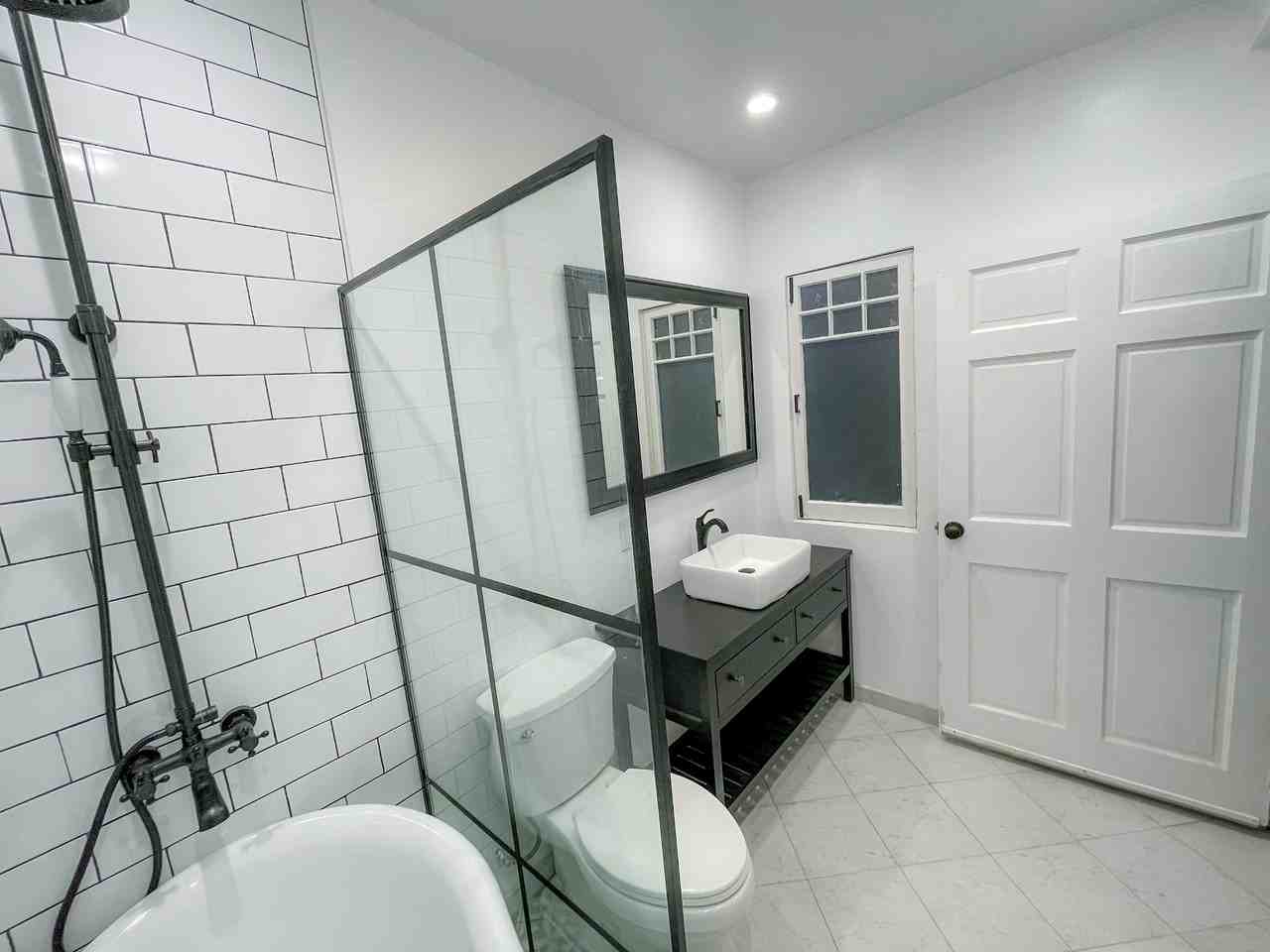 1428 12th Ave #NA - Photo 4 of 18