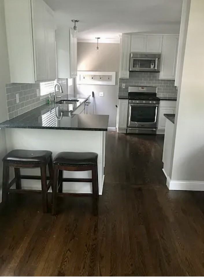 670 Humphrey Ave #NA - Photo 5 of 32