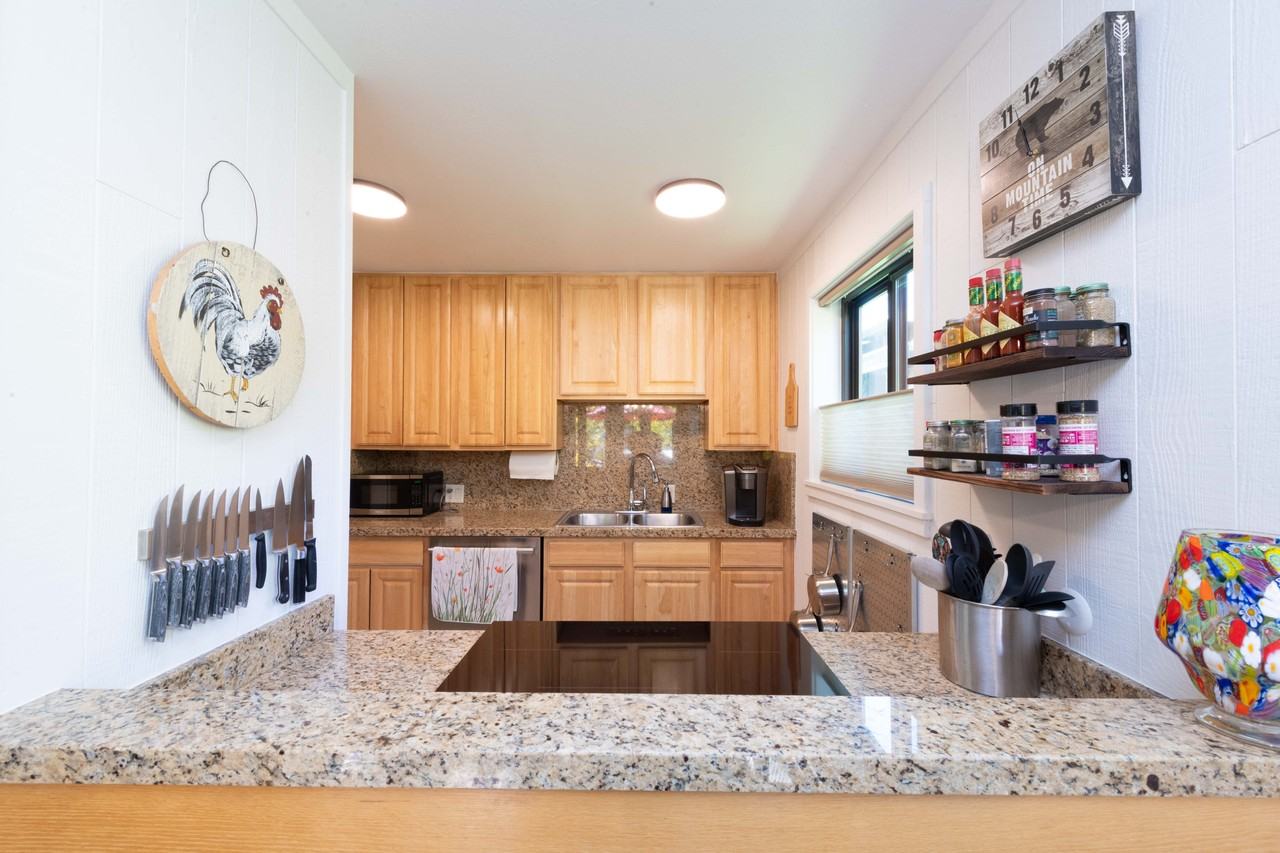 Cottonwood Condominium Dr #1470 - Photo 7 of 20