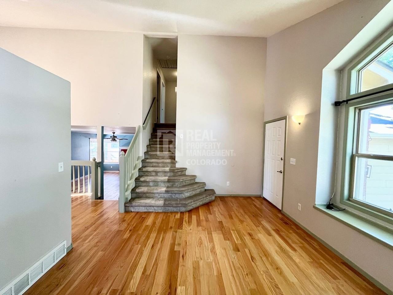 2217 24th Ave - Photo 4 of 28