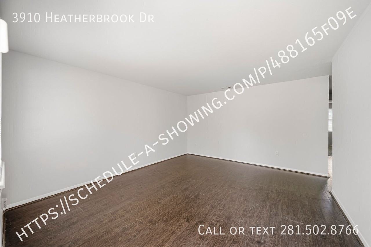 3910 Heatherbrook Dr - Photo 2 of 12