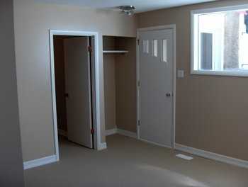 1406 Child Ave Ne - Photo 5 of 8