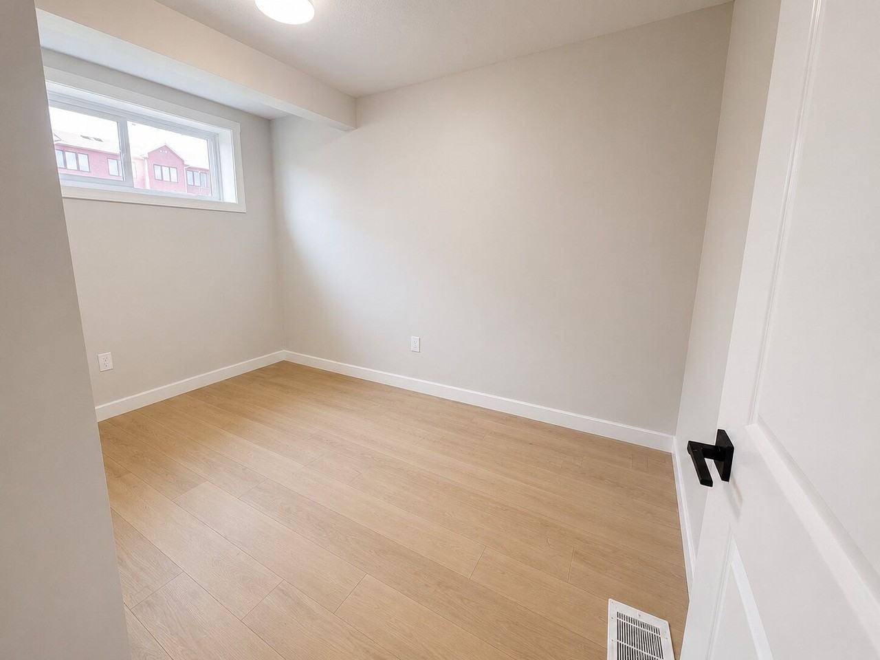 104 Heartwood Lane Se - Photo 5 of 15