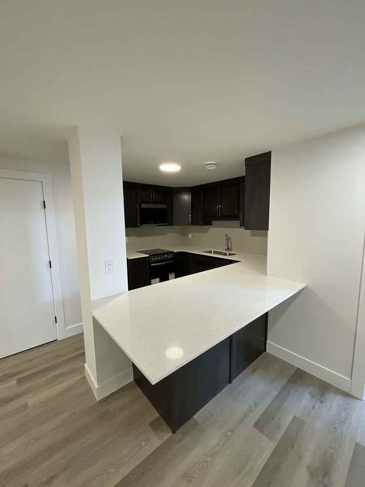 21 Yorklyn He SW - Photo 2 of 10