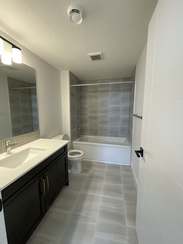 21 Yorklyn He SW - Photo 7 of 10