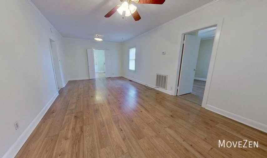 2256 W Lake Shore Dr #1 - Photo 7 of 30