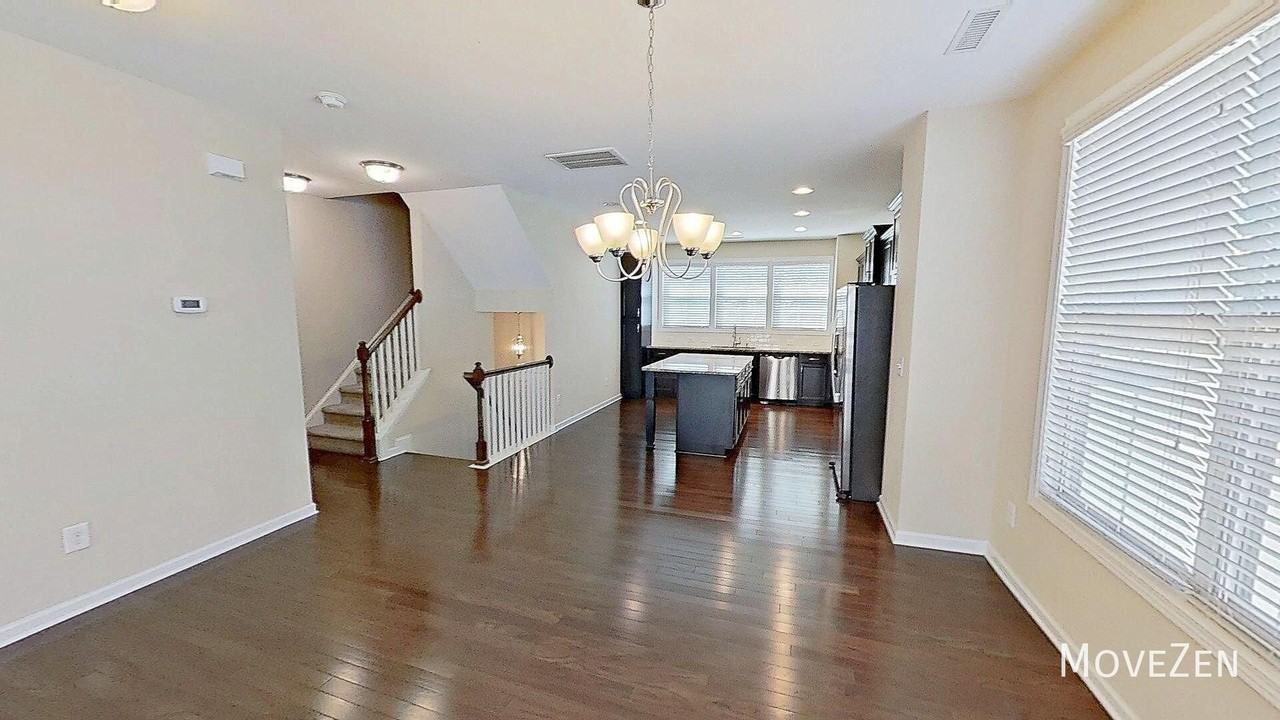 601 Mallory Ln #19 - Photo 2 of 50