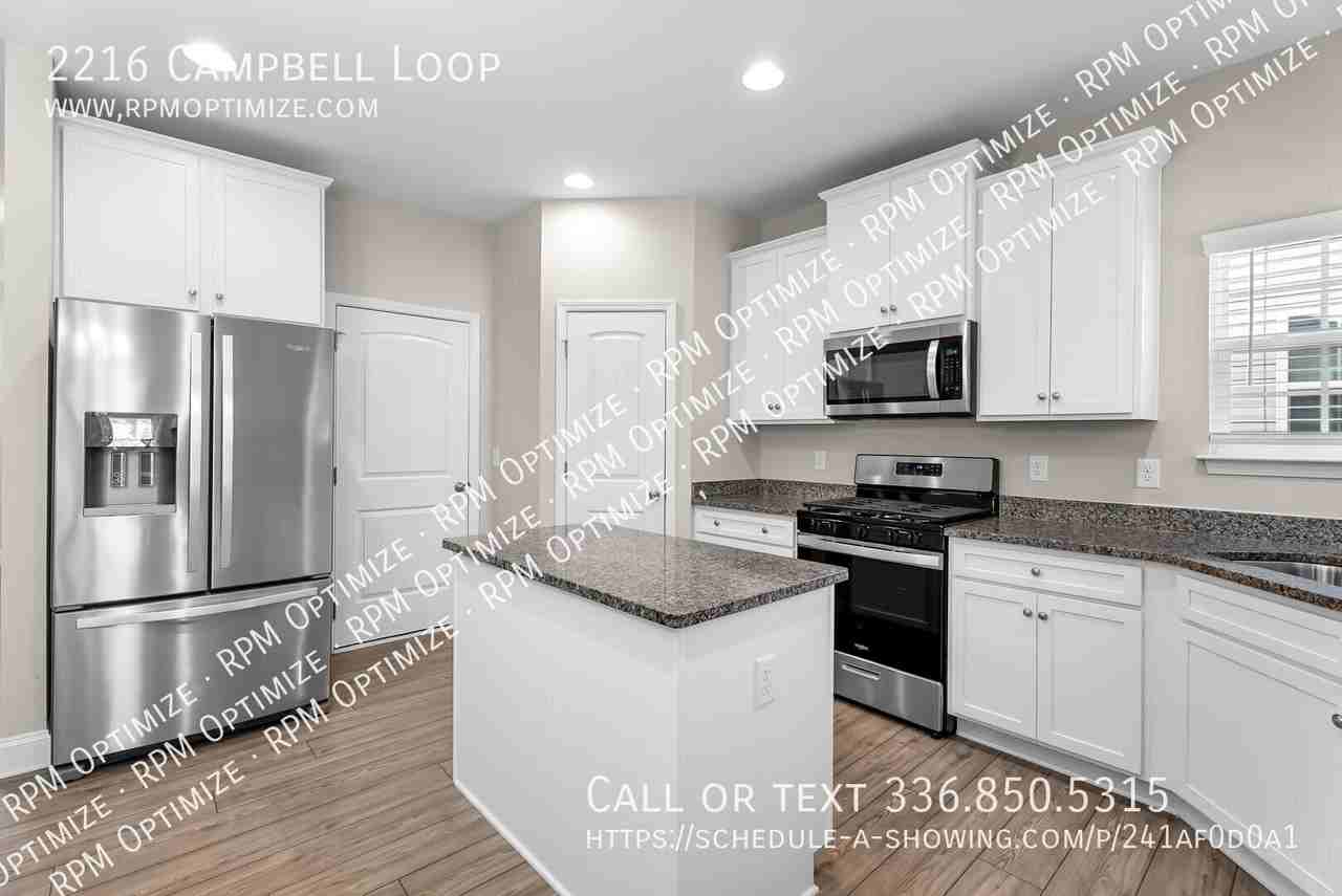 2216 Campbell Loop - Photo 2 of 34