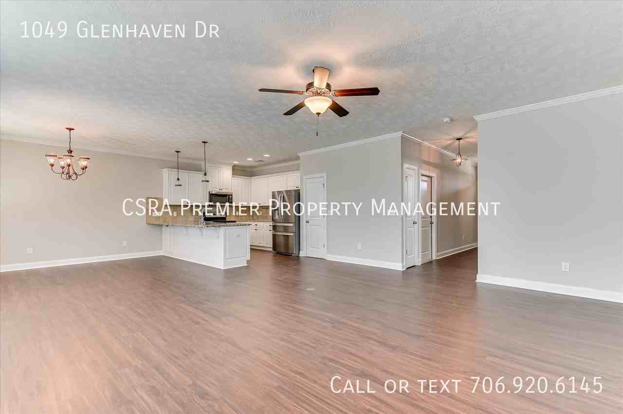 1049 Glenhaven Dr - Photo 7 of 35