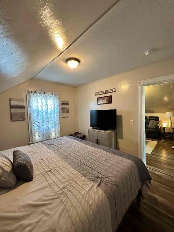 8 Seymour Ave - Photo 4 of 8