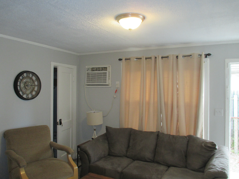 9628 11th Bay St #3 - Photo 6 of 29