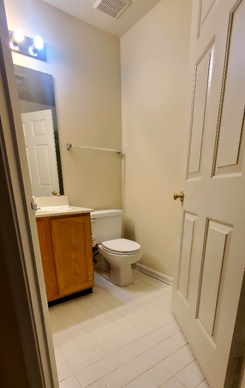 7903 Valley Manor Rd #E - Photo 4 of 10