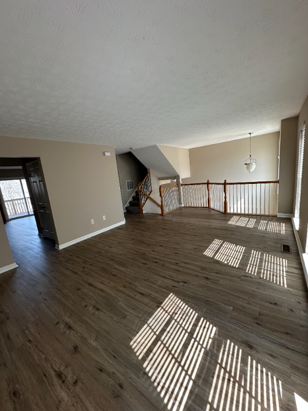 1808 Rosecrans Cir - Photo 2 of 8