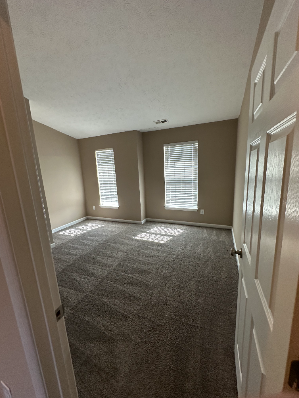 1808 Rosecrans Cir - Photo 7 of 8
