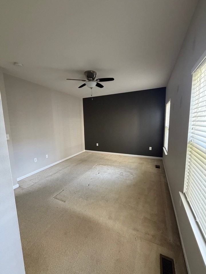 1409 Colonial Dr - Photo 6 of 11