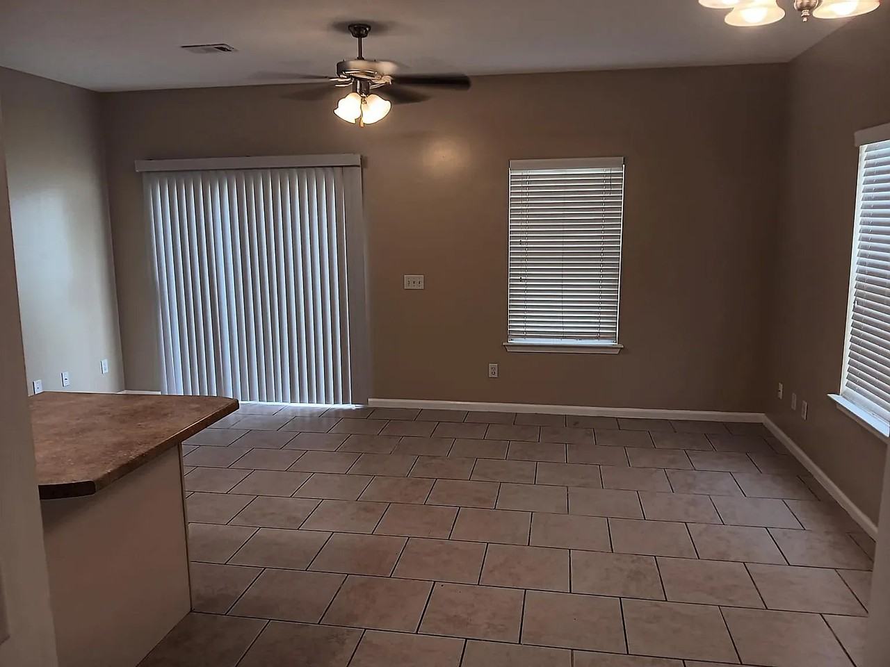 2139 Dorothy Ave - Photo 4 of 10