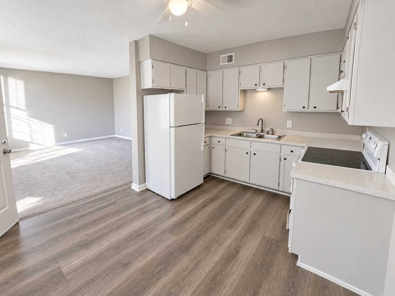 1111 E Cochise St #5 - Photo 2 of 7