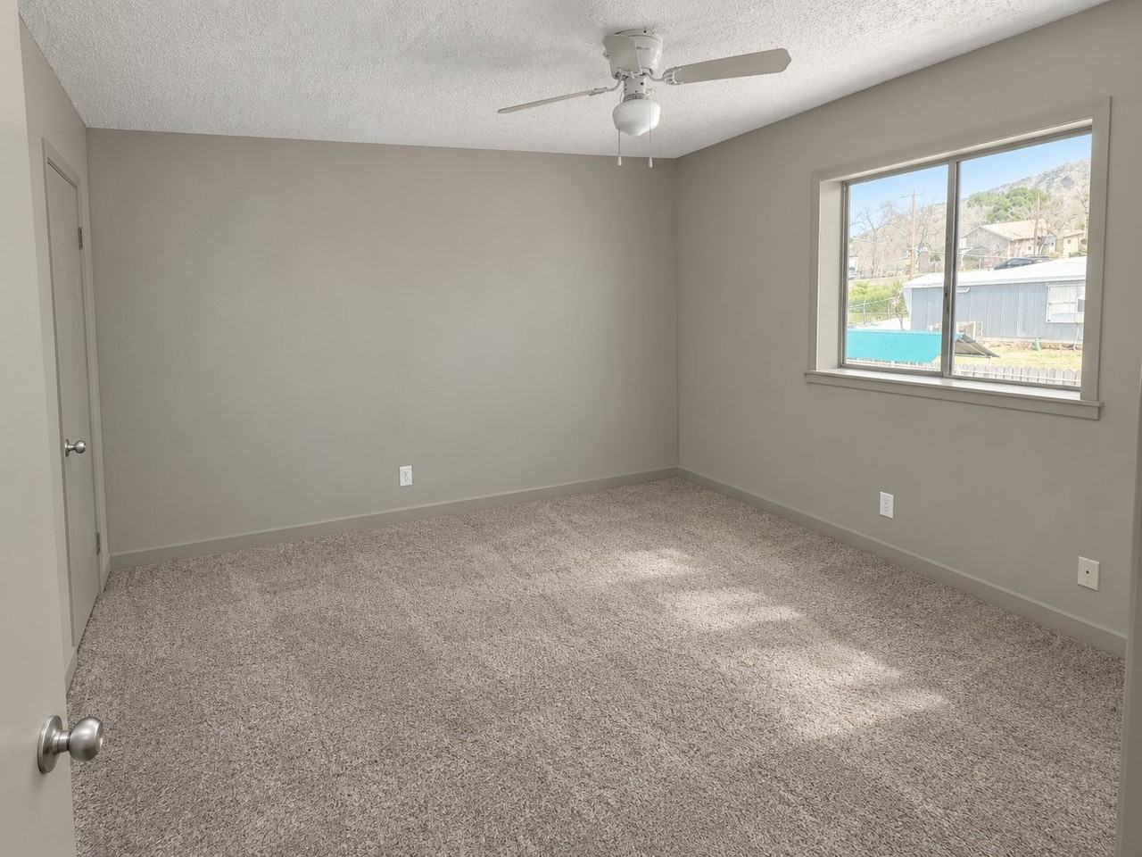 1111 E Cochise St #5 - Photo 6 of 7