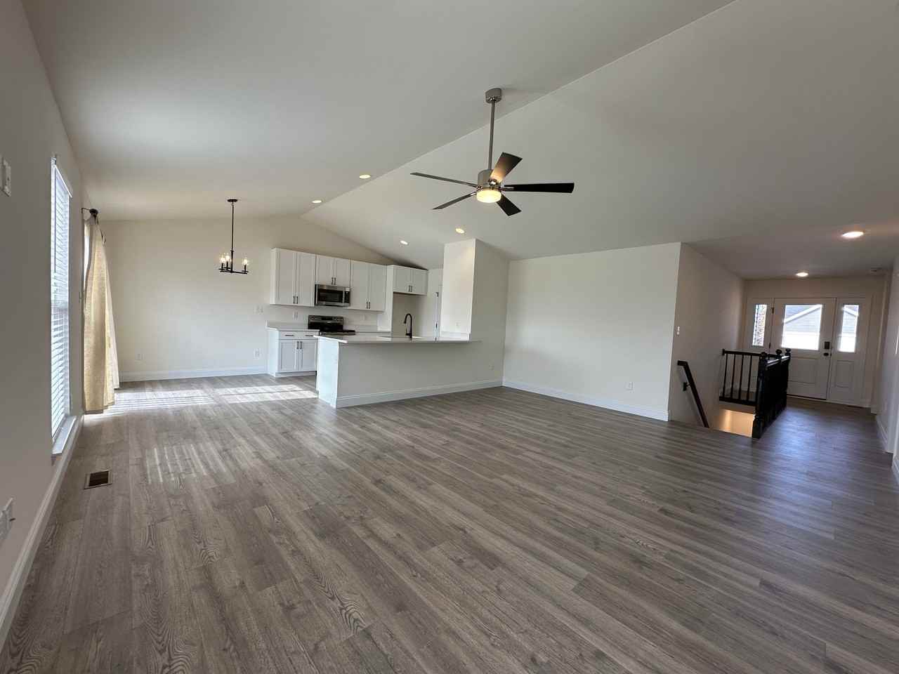120 Day Lily Ln - Photo 5 of 16