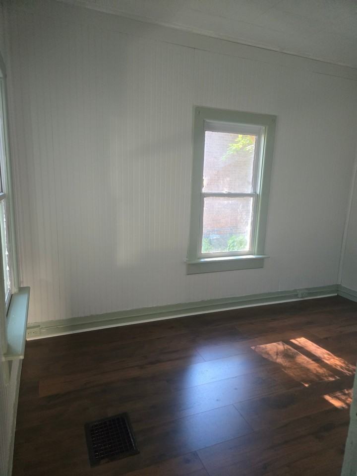 157 South St #A - Photo 2 of 9