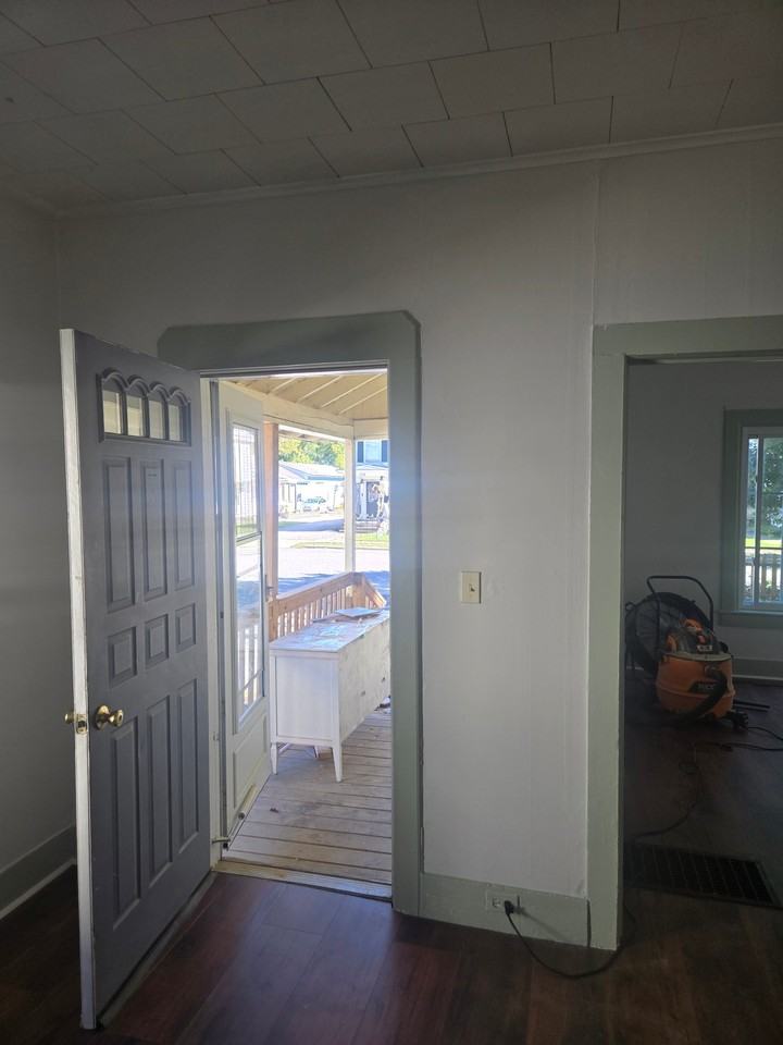 157 South St #A - Photo 3 of 9