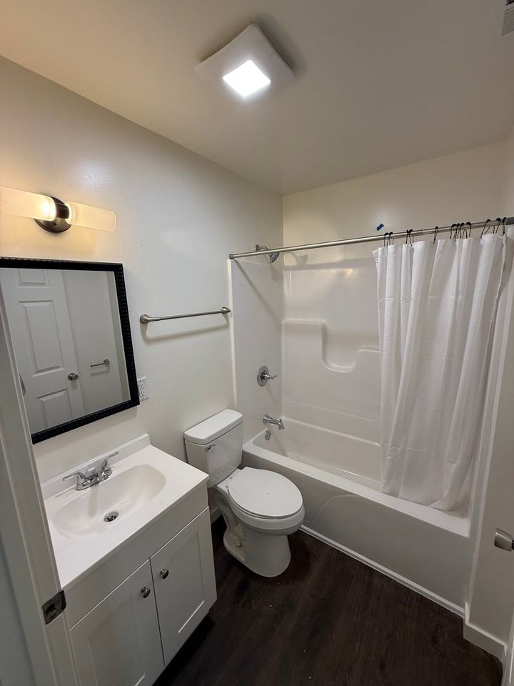 1310 E Maryland St - Photo 6 of 6