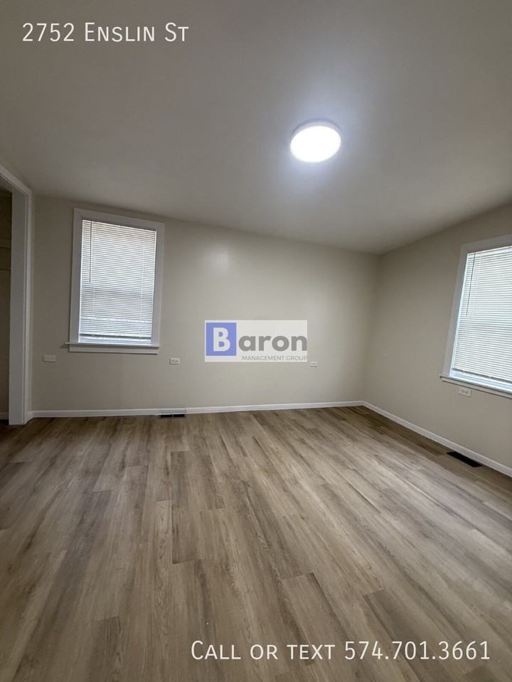 2752 Enslin St - Photo 5 of 20