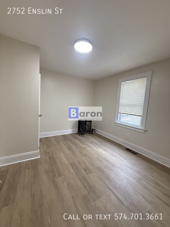 2752 Enslin St - Photo 6 of 20