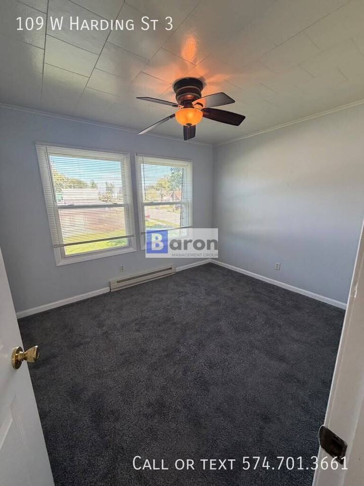 109 W Harding St - Photo 3 of 4